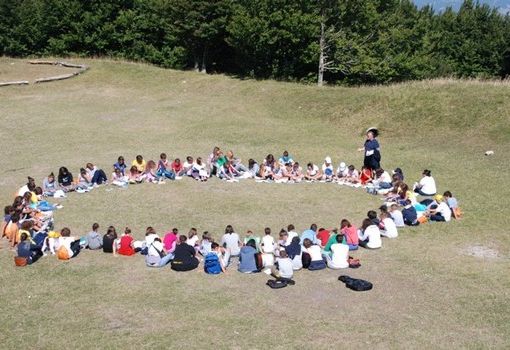 Pubblicata la nuova edizione dell’opuscolo “Infovacanze 2021–Colonie, campi e soggiorni di vacanza estivi” del Ticino