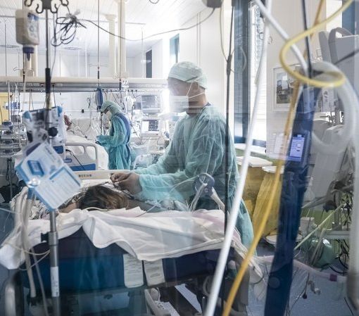 &quot;Anno nuovo, vecchia politica per il governo: il virus può dormire sonni tranquilli&quot;