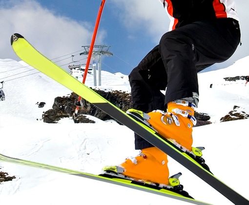 Il Cantone concede le autorizzazioni d’esercizio alle stazioni sciistiche: in Ticino si scia