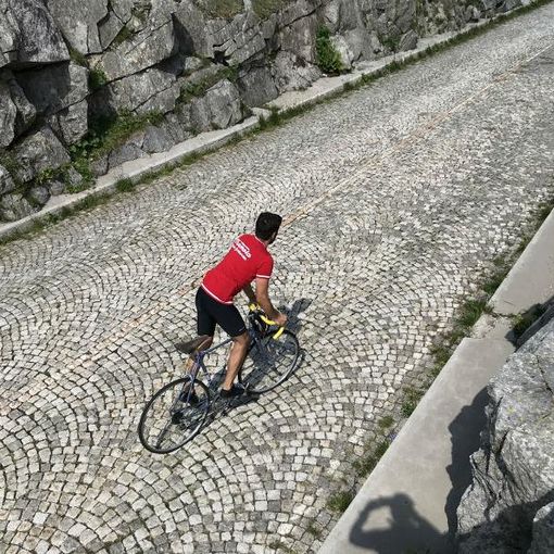 Si &quot;corre&quot; la Leggendaria Tremola San Gottardo