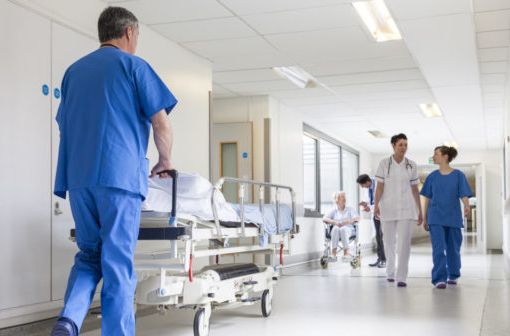 Aumentano gli infermieri stranieri che lavorano in Svizzera