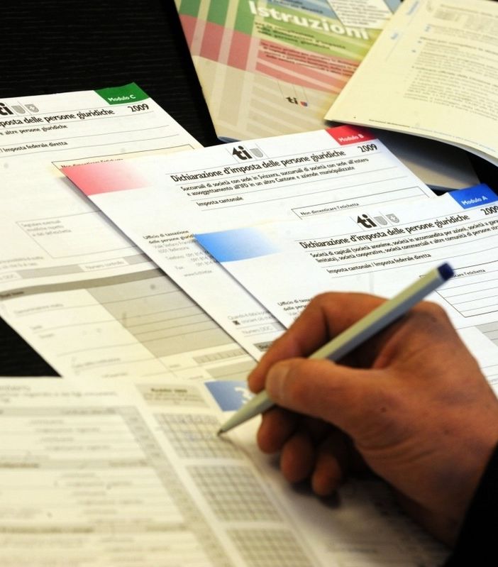 In Svizzera una deduzione fiscale unitaria di un importo forfettario per tutti i lavoratori dipendenti?
