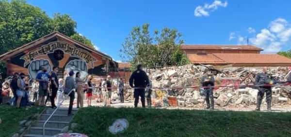Ex Macello, “sgombero e demolizione: infamia luganese”
