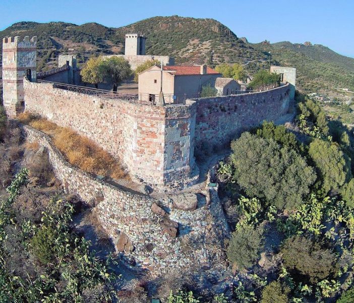 Percorsi autunnali: il Giro del Castello di Serravalle