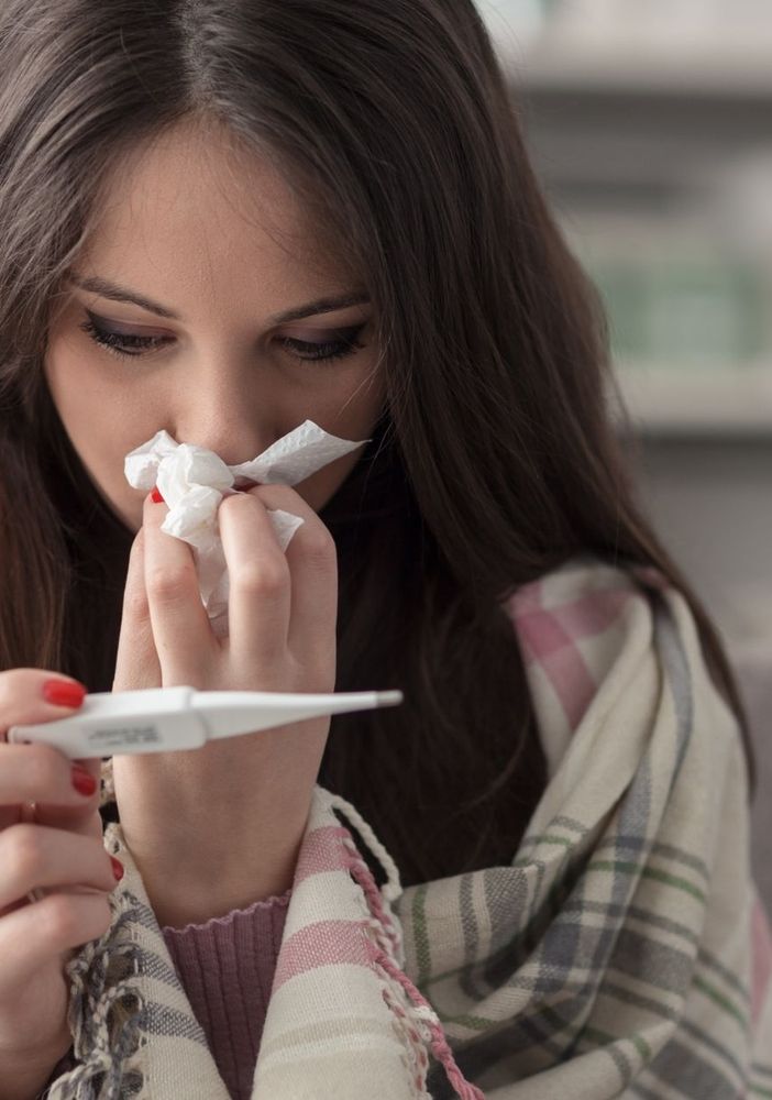 Effetti collaterali dei vaccini anti Covid-19 in Svizzera: esaminati 2269 episodi