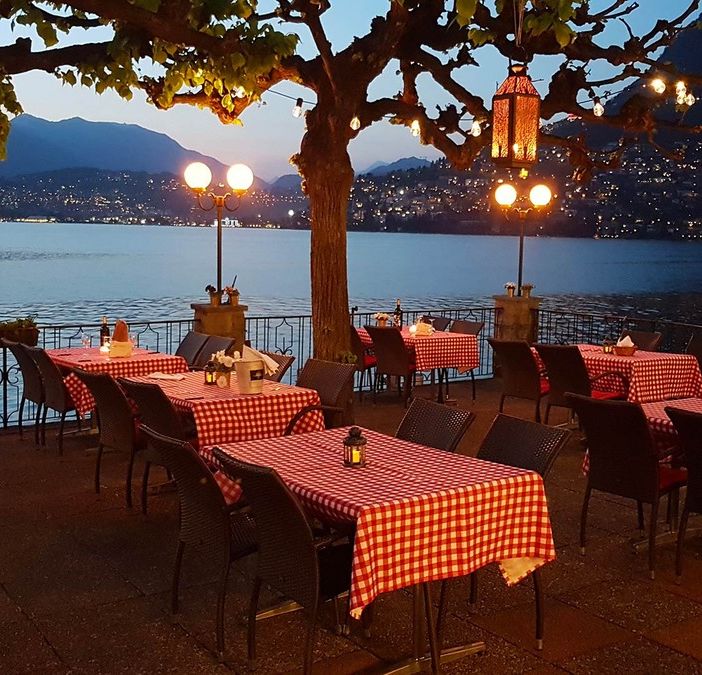 Canton Ticino, una cena al grotto, raggiunto in battello