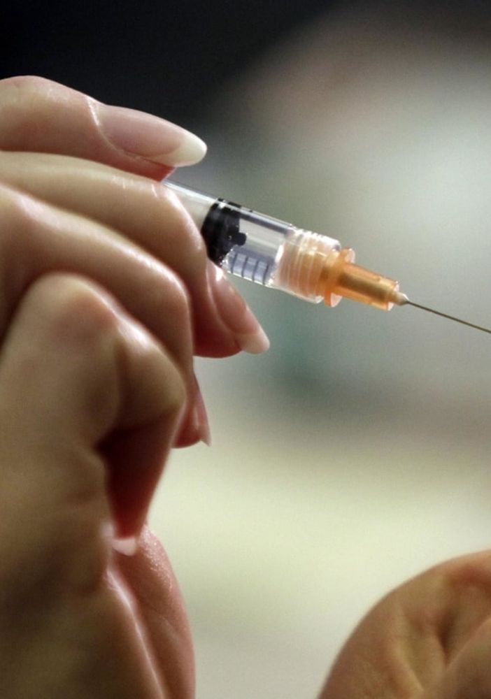 &quot;Non rimandare: fatti vaccinare&quot;: la Svizzera chiama all'appello i refrattari