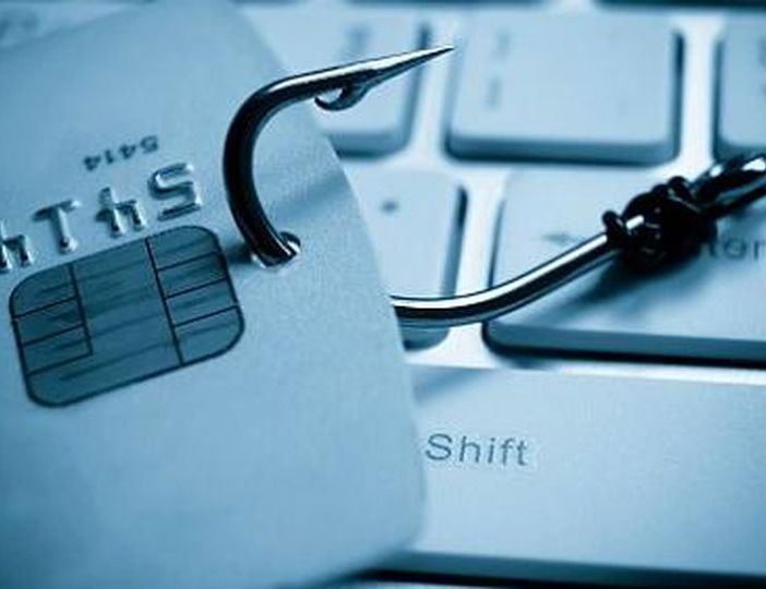 Truffatori informatici a caccia di nuove vittime in Ticino