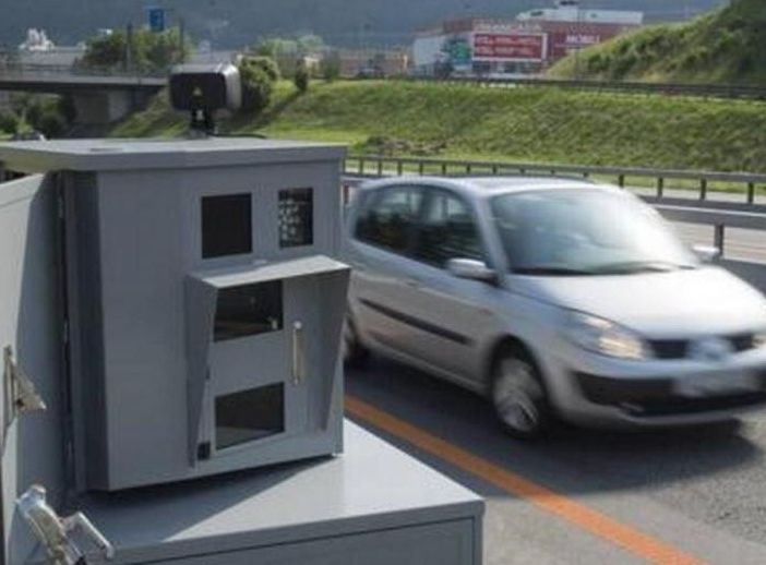 Controlli della velocità mobili e semi-stazionari in Ticino: ecco dove