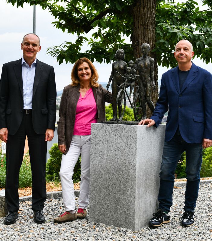 Una “Famiglia in bicicletta&quot; sulla pista ciclabile Lugano-Cadro-Dino