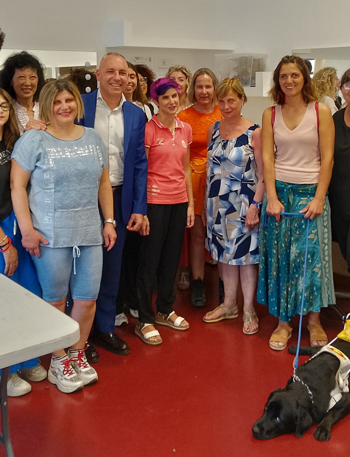 MBA Making Beauty Academy: sessione di &quot;Blind Make Up&quot; e &quot;Blind Hair Styling&quot; per non vedenti con l'Associazione Bionsait
