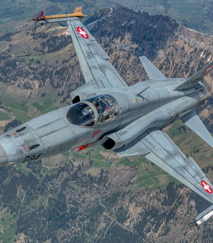 Crescono gli Svizzeri favorevoli ad una più stretta collaborazione con la NATO