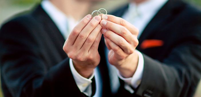 La Svizzera torna al voto il 26 settembre prossimo per due referendum: il secondo dovrà esprimersi sull'apertura del matrimonio alle coppie omosessuali