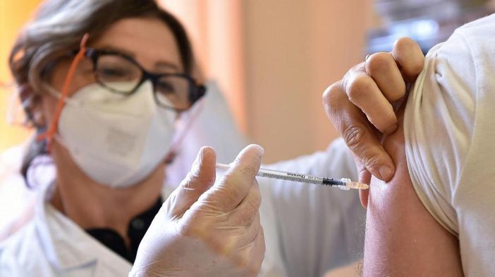 A Bellinzona le prossime vaccinazioni "over 75" avverranno tutte al Mercato coperto di Giubiasco