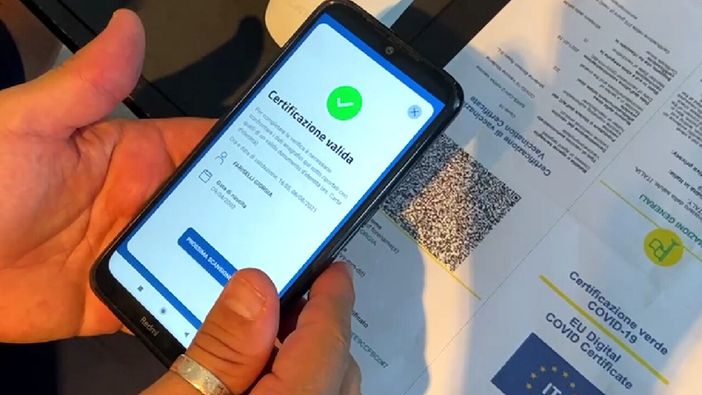 Green Pass nei negozi italiani? "Venite a fare acquisti in Ticino, dove basta la mascherina"