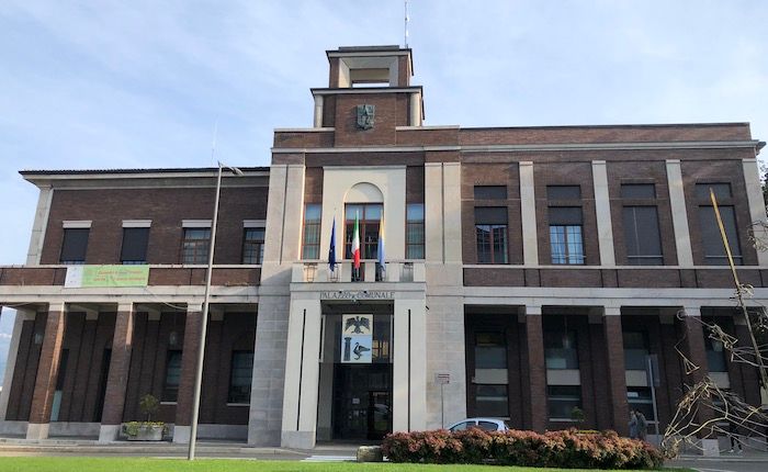 Progetto Smart Border, confronto tra il Comune di Luino e l'associazione Frontalieri Ticino: «Migliorare i trasporti»