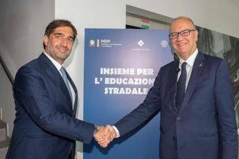 Aci e Mim 'Insieme per la sicurezza stradale', in Lombardia 650 studenti coinvolti Aci e Mim 'Insieme per la sicurezza stradale', in Lombardia 650 studenti coinvolti