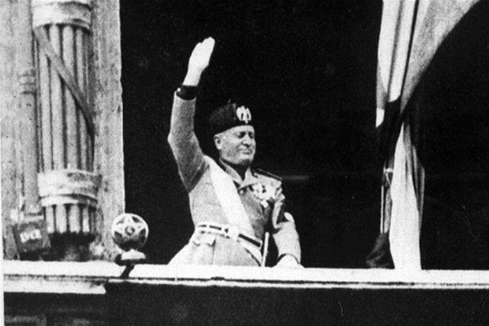 La laurea honoris causa concessa nel 1937 dall'Università di Losanna a Benito Mussolini è stata un "grave errore", ma non va ritirata La laurea honoris causa concessa nel 1937 dall'Università di Losanna a Benito Mussolini è stata un "grave errore", ma non va ritirata
