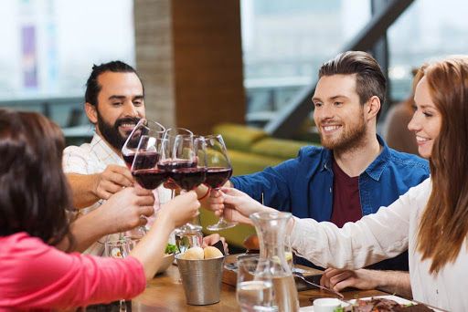 Riapertura in vista per gli spazi interni di bar e ristoranti del Ticino Riapertura in vista per gli spazi interni di bar e ristoranti del Ticino