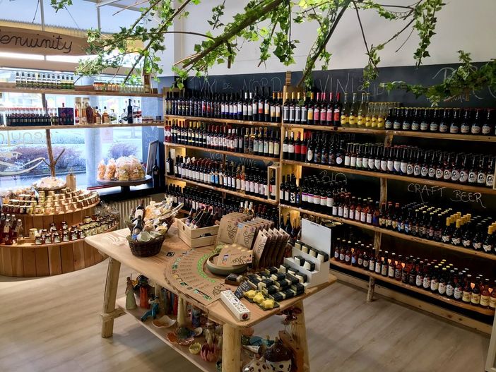 Viaggio a tappe sulla rotta di 5 negozi tipici ticinesi: il Genuinity di Ascona