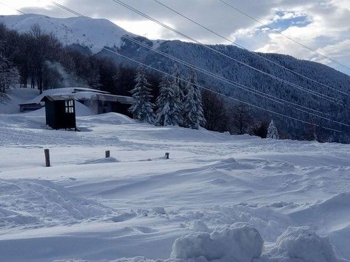 Garessio 2000: sciare vista mare (VIDEO) Garessio 2000: sciare vista mare (VIDEO)