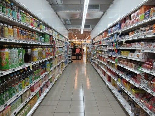 Svizzera, inflazione stabile a maggio: prezzi in aumento dello 0,6% su base annua Svizzera, inflazione stabile a maggio: prezzi in aumento dello 0,6% su base annua