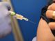 Effetti collaterali dei vaccini anti-Covid 19 in Svizzera: i benefici prevalgono di gran lunga sui rischi
