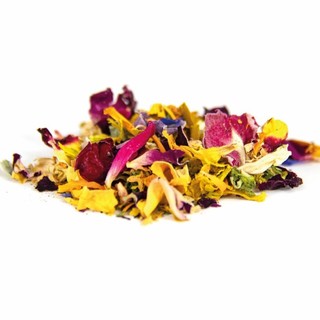 &quot;L'arte di cucinare con i fiori: bellezza e sapori in tavola&quot;