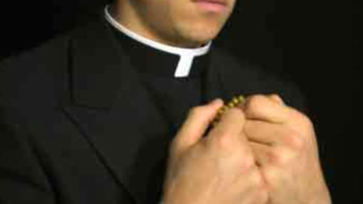 Scagionato da tutte le accuse don Azzolino Chiappini, sacerdote del Luganese Scagionato da tutte le accuse don Azzolino Chiappini, sacerdote del Luganese