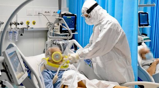Nonostante la variante Omicron ed i 30.000 contagi al giorno, la situazione negli ospedali svizzeri è ancora gestibile