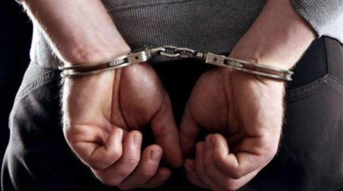 Palpeggia una ragazzina per strada, nel Verbano-Cusio-Ossola arrestato un 42enne ticinese