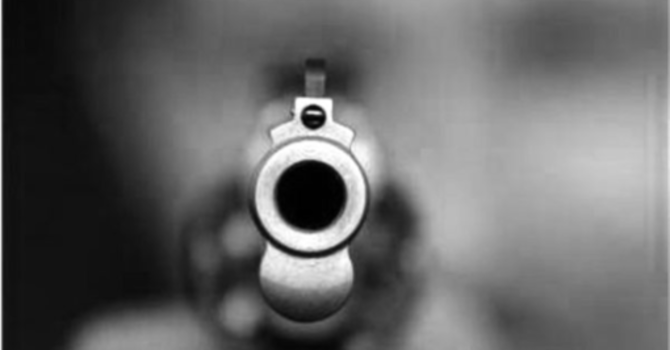 Donna muore per un colpo d'arma da fuoco alla testa: indagini in Canton Ticino