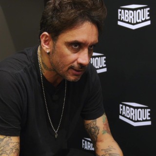 Fabrizio Moro racconta il tour nei club 'Non ho paura di niente': "Il mio ritorno alle origini" Fabrizio Moro racconta il tour nei club 'Non ho paura di niente': "Il mio ritorno alle origini"