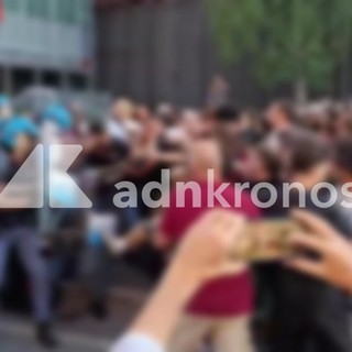 A Treviso antifascisti contro manifestazione 'Prima i trevigiani', scontri con la polizia