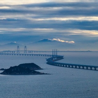 Cina: oltre 93 milioni di passeggeri in 7 anni sul ponte Hong Kong-Zhuhai-Macao