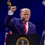 Trump “Gli Usa più ricchi e forti che mai, il comunismo cancro da estirpare” Trump “Gli Usa più ricchi e forti che mai, il comunismo cancro da estirpare”