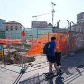 Consolato Usa a Milano, operai sfruttati in cantiere: il manager della Caddell fermato in aeroporto a Bergamo Consolato Usa a Milano, operai sfruttati in cantiere: il manager della Caddell fermato in aeroporto a Bergamo