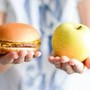 Alimentazione, pediatri: "Crescono disturbi da diete drastiche suggerite da chatbot e Ai" Alimentazione, pediatri: "Crescono disturbi da diete drastiche suggerite da chatbot e Ai"