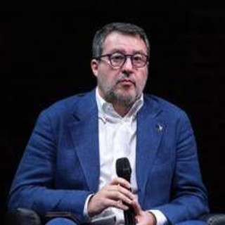 Salvini: "Stiamo lavorando per superare legge Fornero, in pensione a 64 anni" Salvini: "Stiamo lavorando per superare legge Fornero, in pensione a 64 anni"