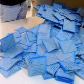 Sondaggio politico, Fratelli d'Italia cala. Crescono Pd e M5S
