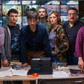 Ascolti tv martedì 3 febbraio, 'L'Invisibile' su Rai1 domina il prime time