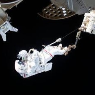 Faremo sesso e figli nello spazio? La scienza si fa domande e cerca risposte