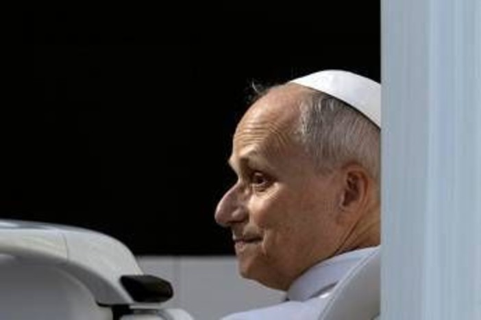Papa Leone ha votato per posta alle elezioni di midterm. La Cnn: "Il Pontefice fa la storia" Papa Leone ha votato per posta alle elezioni di midterm. La Cnn: "Il Pontefice fa la storia"