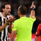 Juventus-Rennes, Gatti colpisce Samba prima del rinvio: arriva il giallo ma il difensore rischia grosso Juventus-Rennes, Gatti colpisce Samba prima del rinvio: arriva il giallo ma il difensore rischia grosso