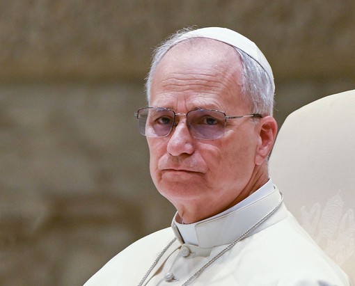 Il Papa in piazza San Pietro “La pace regni in tutto il mondo” Il Papa in piazza San Pietro “La pace regni in tutto il mondo”