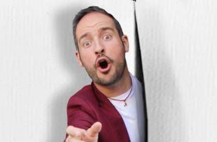 Filippo Caccamo è 'Fuori di tela': &quot;Storia dell'arte spesso incomprensibile, invece può far ridere&quot;