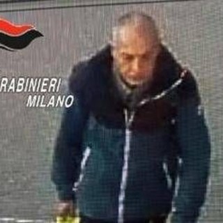 Donna accoltellata a Milano, l'aggressore al gip: "Non volevo uccidere, angosciato per la vittima" Donna accoltellata a Milano, l'aggressore al gip: "Non volevo uccidere, angosciato per la vittima"