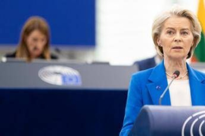 Von der Leyen: "Guerra in Iran costa all'Ue 500 milioni al giorno per l'energia"