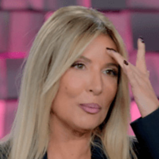 Selvaggia Lucarelli, matrimonio rimandato: "Non siamo riusciti a organizzare"