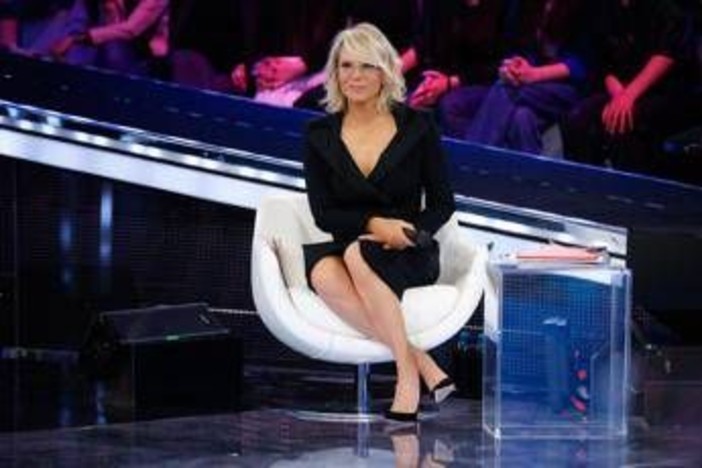 Amici, oggi sabato 11 aprile: gli ospiti e le anticipazioni